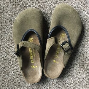 Girls Birkenstock clogs